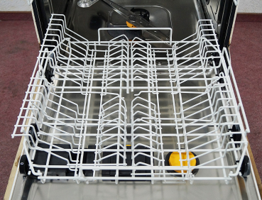 Miele PG 8055 U AW mit 2 Spülkörben – Gläser Spülmaschine Professionelle Unterbau-Gewerbespülmaschine