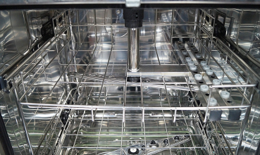Miele G7881 Thermodesinfektor mit DOS-​System – Unterbaugerät mit 2 Spülkörben