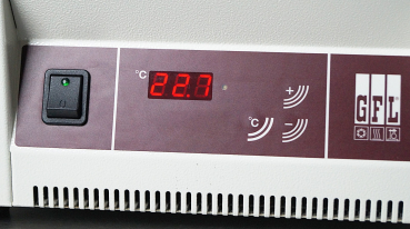 GFL 1002 Laborwasserbad  Wasserbad für Labor und Forschung Sous vide