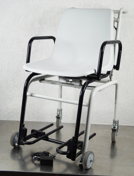 Seca 959 Wage Stuhlwaage mit Rollstuhl-Funktion – Professionelle Medizinwaage