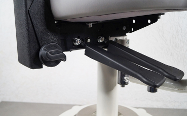Jörg & Sohn Coburg Dentalift 2415 H – Arzthocker mit Armstütze