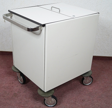 Maquet Visitenwagen / Gerätewagen – Mobil, robust und funktional