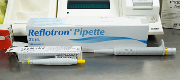 Roche Reflotron Blut Analysengerät viel Zubehör Chemie Analysator Labor