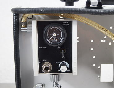 WEINMANN LIFE-BASE 3 mit Modul OXYGEN – Mobile Notfall- und Beatmungseinheit