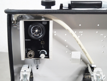 WEINMANN LIFE-BASE 3 mit Modul OXYGEN – Mobile Notfall- und Beatmungseinheit