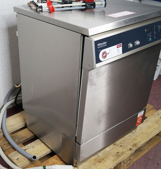 Miele G 7881 mit DOS-System und 2 Spülkörben – Professioneller Reinigungs- und Desinfektionsautomat
