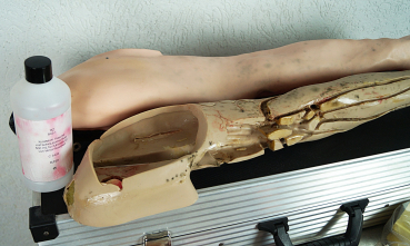 Maquet Lehrmodell Übungsarm Trainingsarm für Infusion Injektion Arm Modell