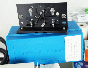 HITACHI U-2000 Spektralphotometer Spectrophotometer