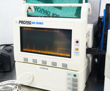 Welch Allyn Propaq 106 EL Encore Protokoll Vitalzeichen Monitor EKG Patientenmonitor