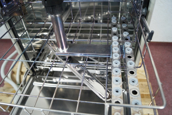 Miele G7881 Thermodesinfektor mit DOS-System – Unterbaugerät mit 2 Spülkörben