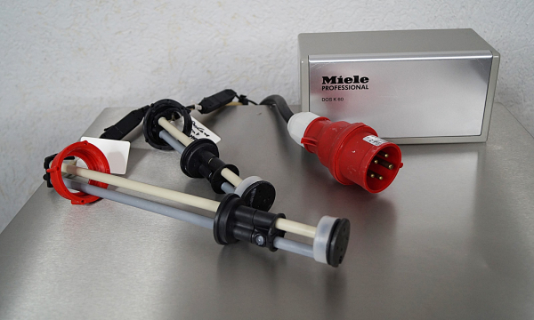 Miele G 7881 mit DOS-System und 2 Spülkörben – Professioneller Reinigungs- und Desinfektionsautomat
