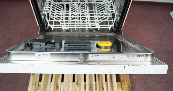 Miele PG 8055 U AW mit 2 Spülkörben – Gläser Spülmaschine Professionelle Unterbau-Gewerbespülmaschine