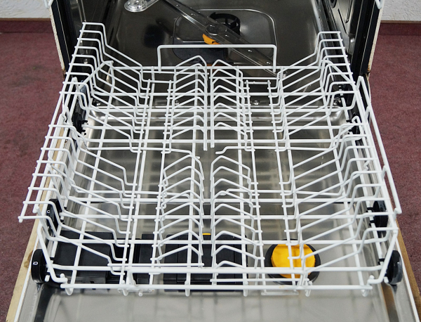 Miele PG 8055 U AW mit 2 Spülkörben – Gläser Spülmaschine Professionelle Unterbau-Gewerbespülmaschine