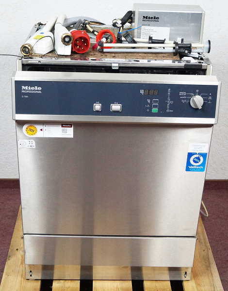 Miele G7881 Thermodesinfektor mit DOS-​System – Unterbaugerät mit 2 Spülkörben
