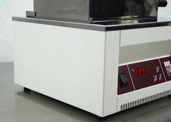 GFL 1002 Laborwasserbad  Wasserbad für Labor und Forschung Sous vide