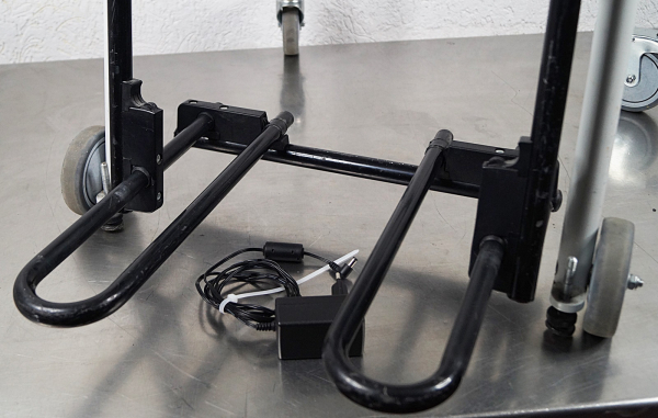 Seca 959 Wage Stuhlwaage mit Rollstuhl-Funktion – Professionelle Medizinwaage