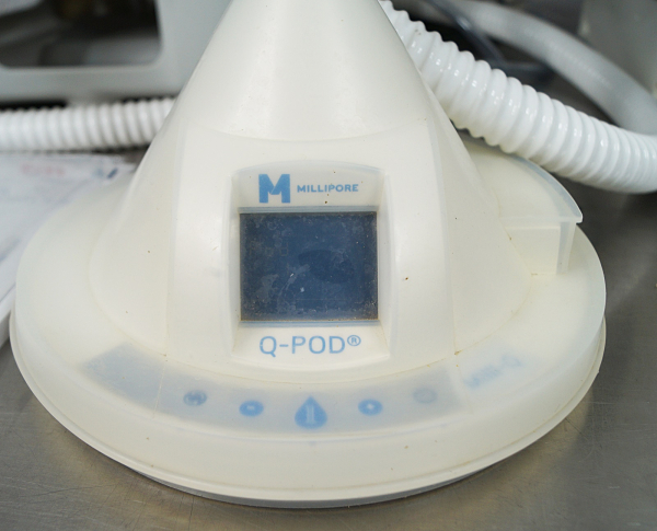 Merck Millipore Milli-Q Integral 5 Reinstwassersystem mit Q-POD und 60 l Tank Labor