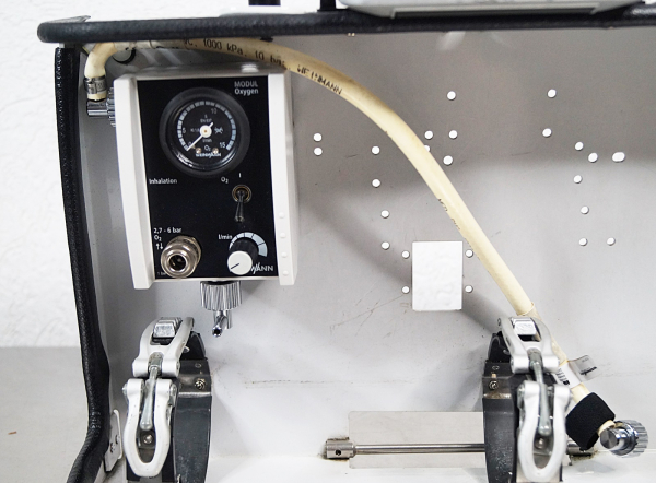 WEINMANN LIFE-BASE 3 mit Modul OXYGEN – Mobile Notfall- und Beatmungseinheit
