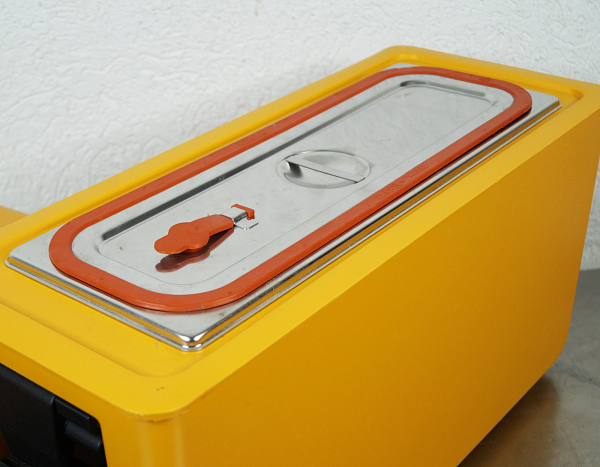 Rieber Thermoport® Getränkebehälter „thermi“ 12 Liter – Thermobehälter aus Kunststoff mit Auslasshahn, unbeheizt