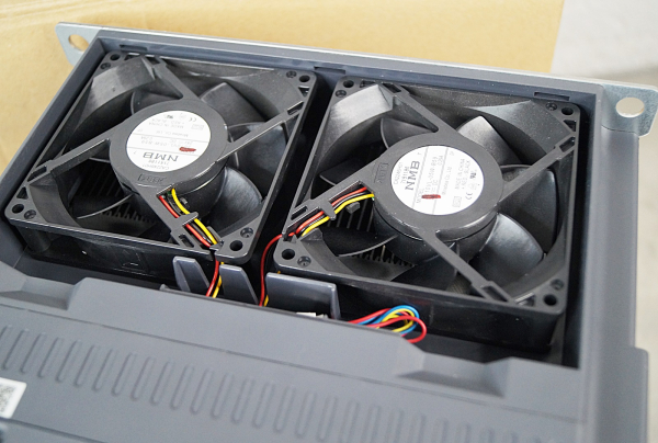 Mitsubishi A 800 FR-A840-00470-2-60 Frequenzumrichter Inverter