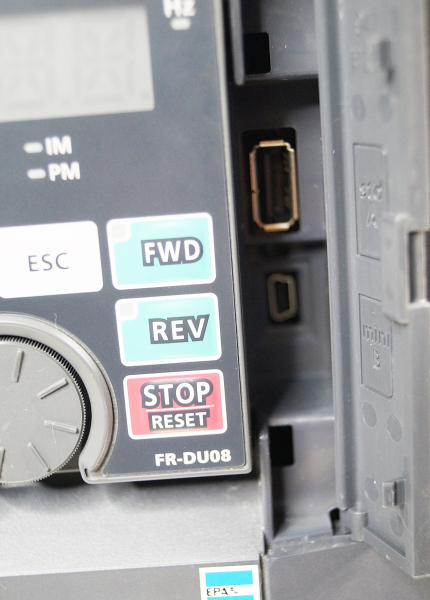 Mitsubishi A 800 FR-A840-00470-2-60 Frequenzumrichter Inverter