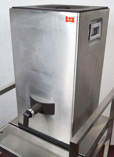 Melitta Getränkespender mit Unterbau Rollbar – 30 L, 60 x 60 x 140 cm
