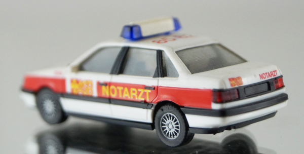 Herpa VW Passat GL Notarzt + Mercedes Benz Vito Berliner Feuerwehr 1:87