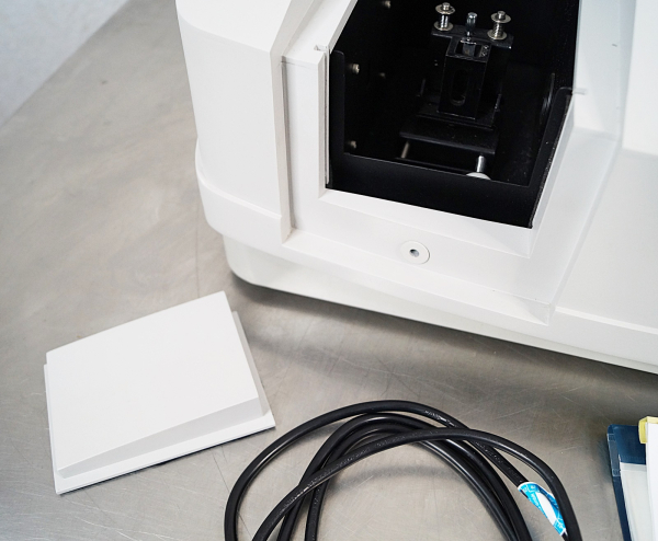 Camspec M501 Single Beam UV-Vis Spektrophotometer Präzise Analytik für Labor & Forschung