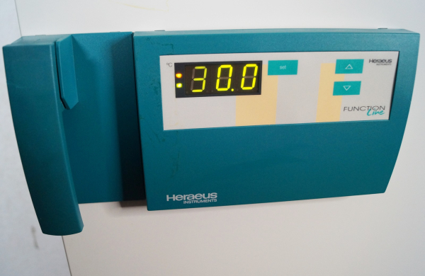 Heraeus T20 Trocknungsschrank / Inkubator Hold o Mat