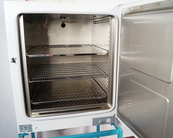 Heraeus T20 Trocknungsschrank / Inkubator Hold o Mat
