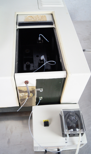 HITACHI U-2000 Spektralphotometer Spectrophotometer
