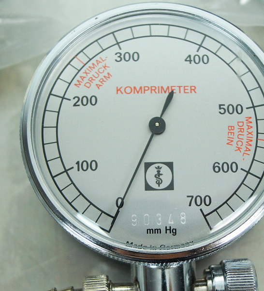 5er-Set AESCULAP FH7 Manometer Komprimeter Blutdruck Messgerät