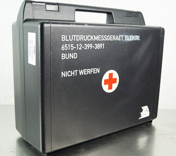 Schiller BR-102 plus Langzeit Blutdruckmessgerät Recorder Medilog