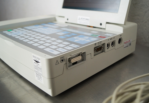 Schiller At 10 plus Cardiovit 12 Kanal Elektrokardiograph EKG Schreiber