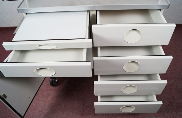 Maquet Arzt Schrank Verbandsmittelwagen Medizinschrank Instrumentenschrank rollbar