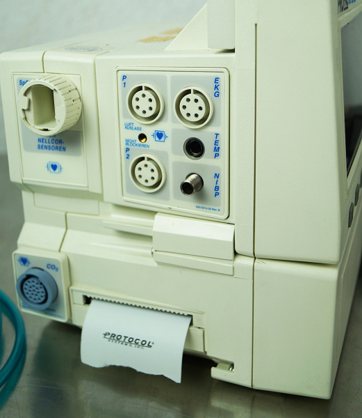 Welch Allyn Propaq 106 Protokoll Vitalzeichen Patientenmonitor EKG