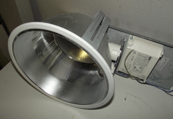 1x HÜCO NOTLICHT DECKENEINBAU NOTLEUCHTE DOWNLIGHT NOTBELEUCHTUNG SPOT